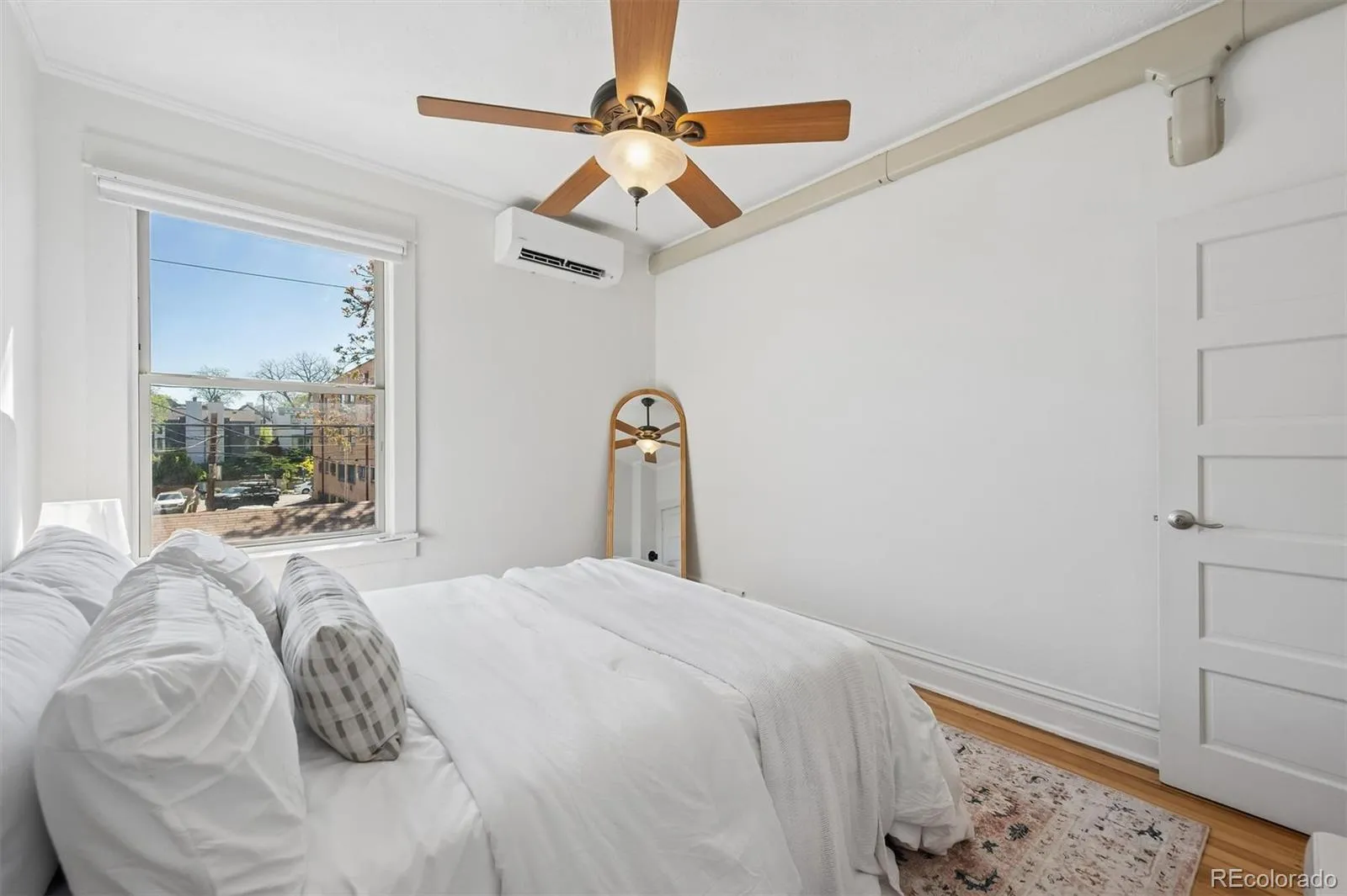 04162026212307 1600 18