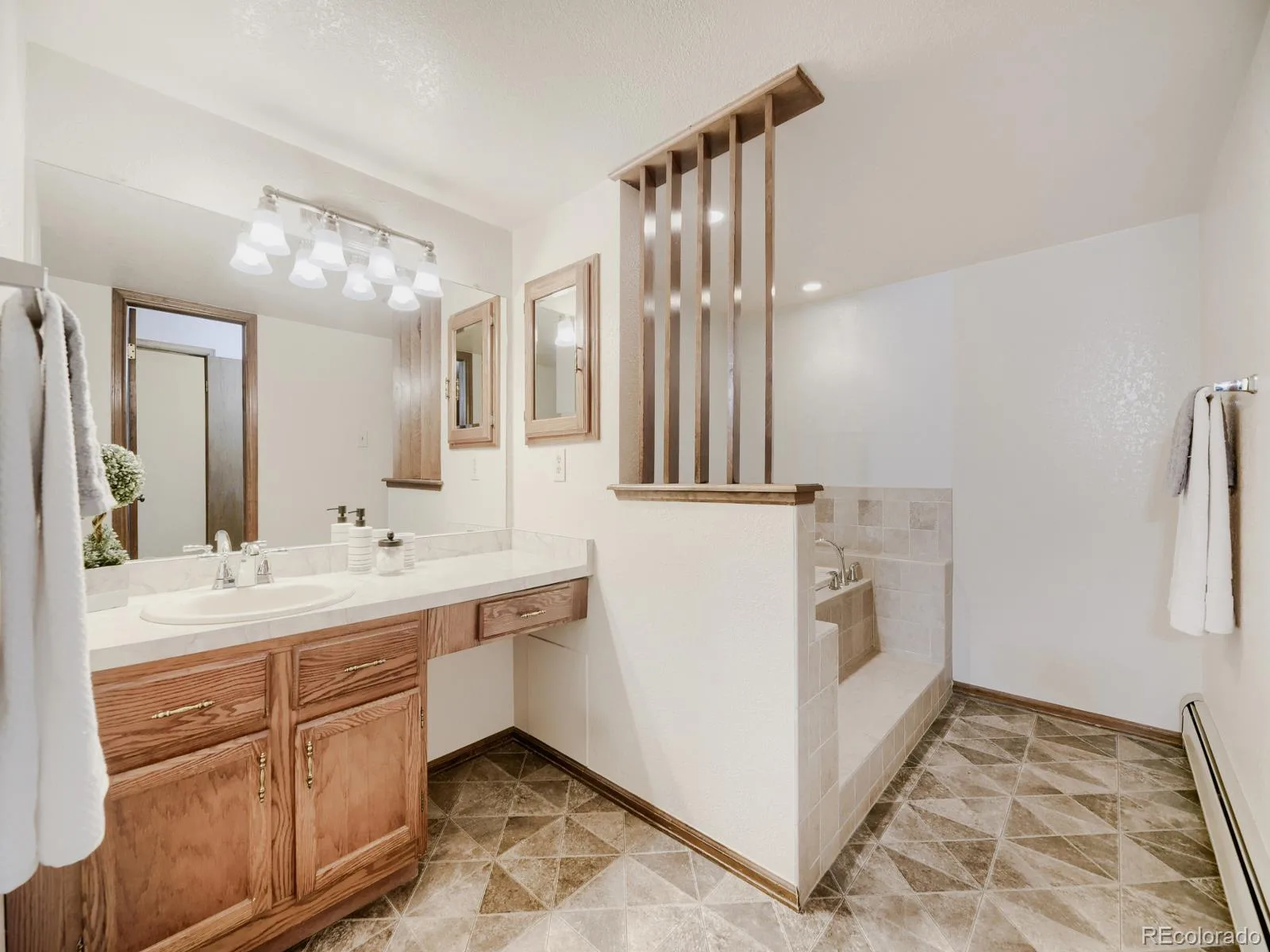 2835 W Davies Drive Littleton CO 80120 | MLS #REC2315341 07032026235848 1600 19