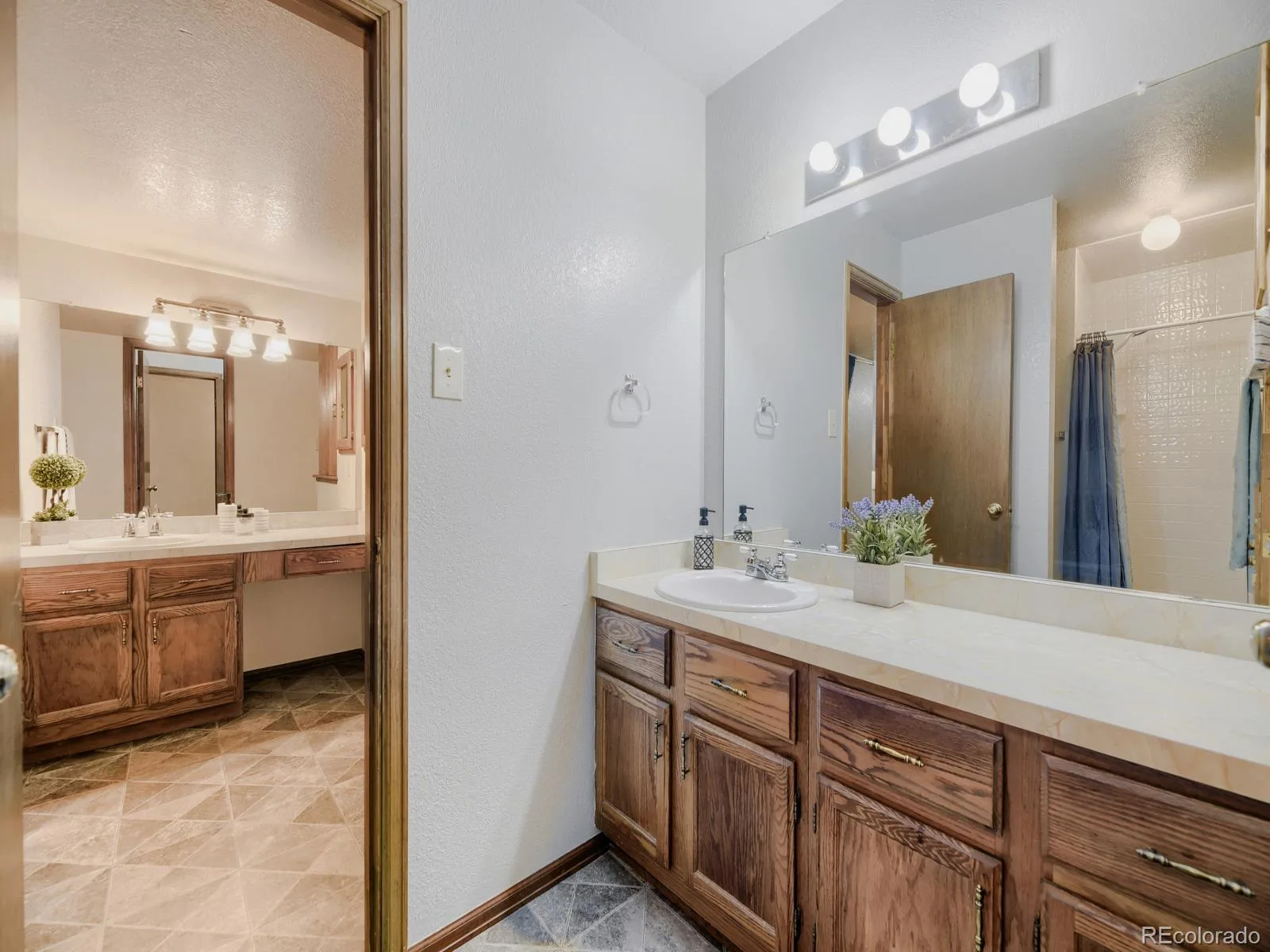 2835 W Davies Drive Littleton CO 80120 | MLS #REC2315341 07032026235848 1600 22