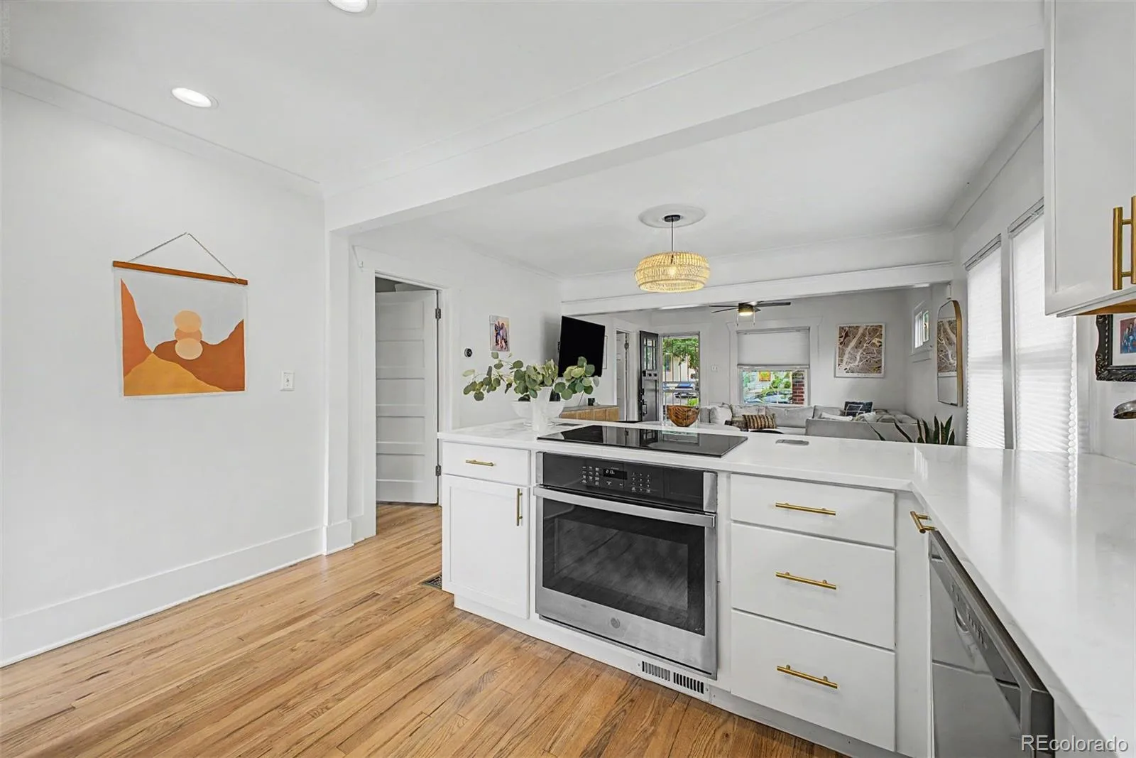 2051 S Sherman Street Denver CO 80210 | MLS #REC2317497 09242026112203 1600 14
