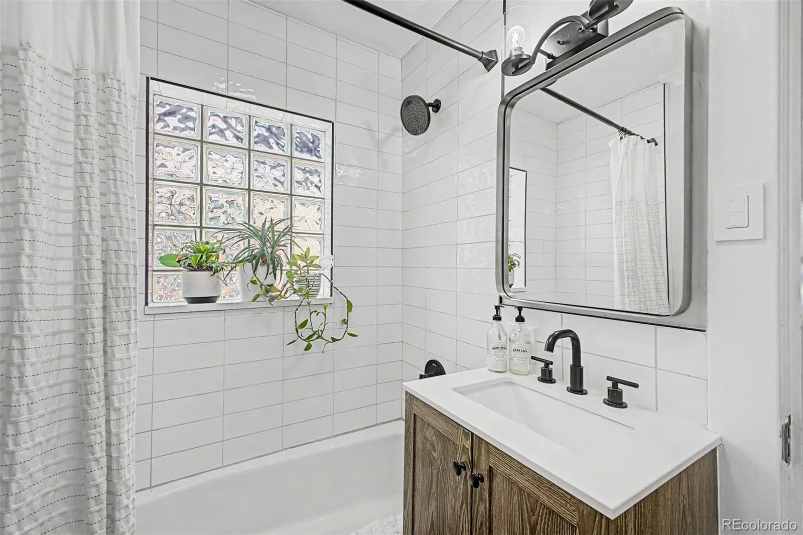 2051 S Sherman Street Denver CO 80210 | MLS #REC2317497 09242026112203 1600 18