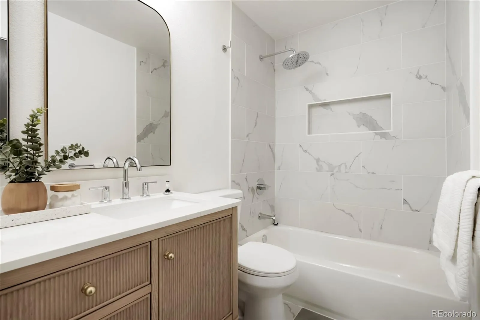 3352 Vivian Drive Wheat Ridge CO 80033 MLS #REC2317777 05192026165457 1600 21
