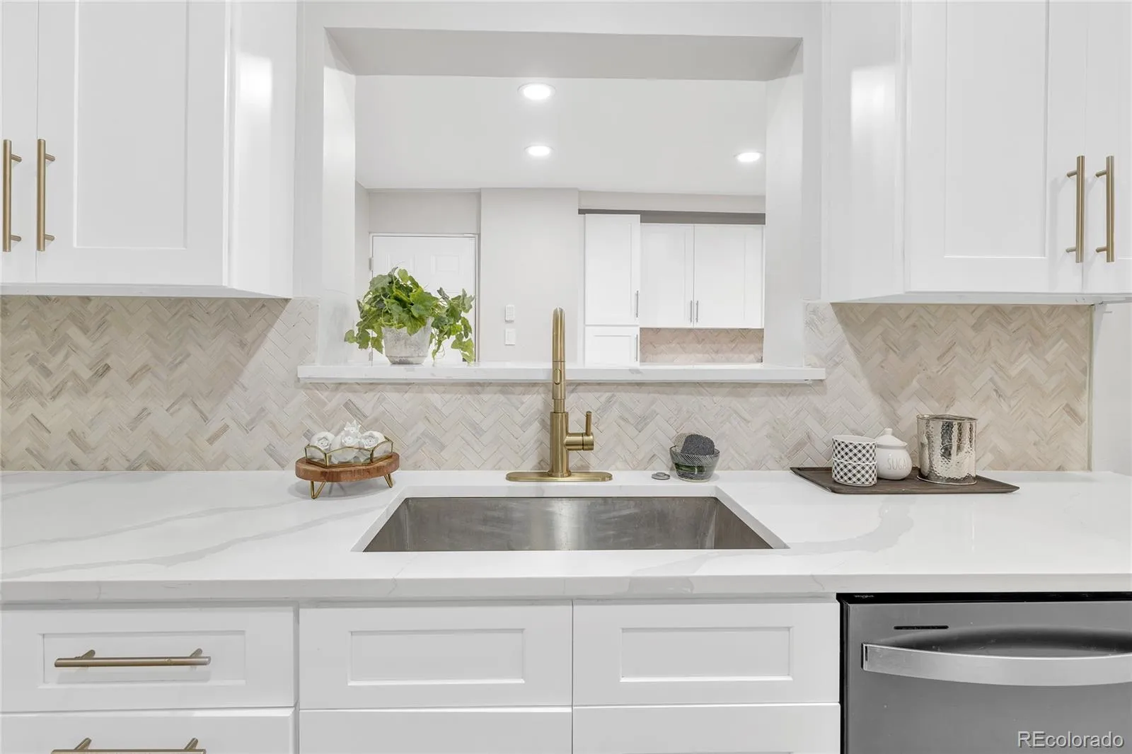 04072026143641 1600 14