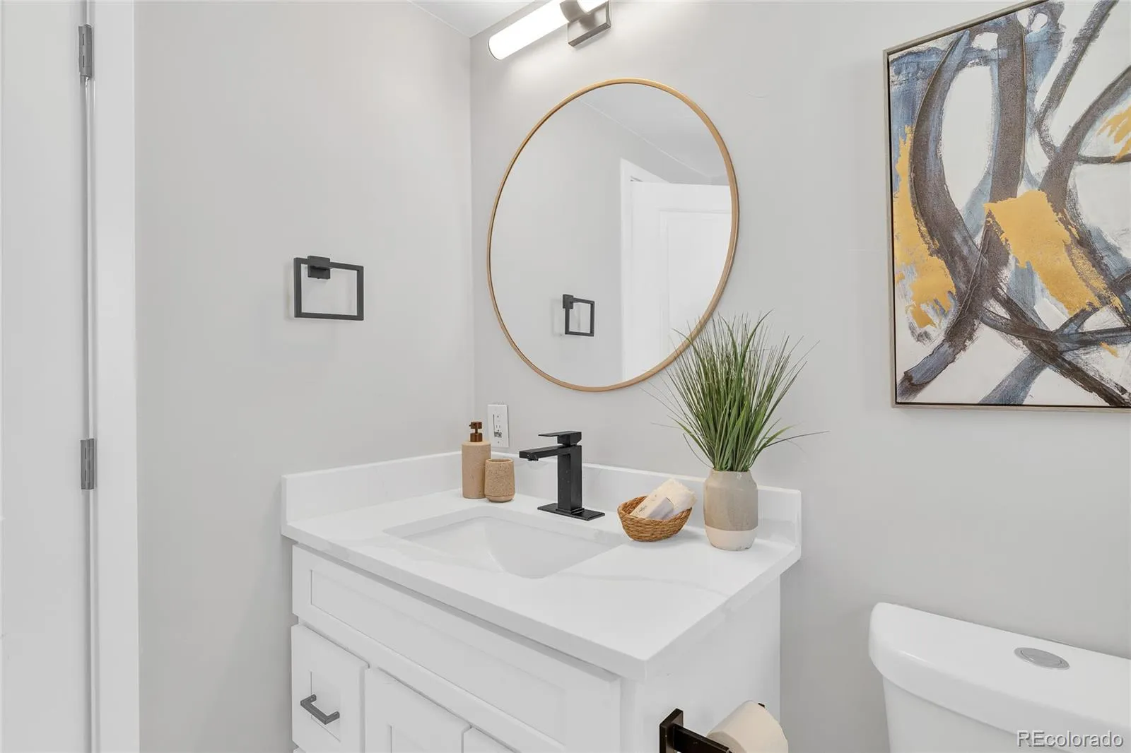 04072026143641 1600 32