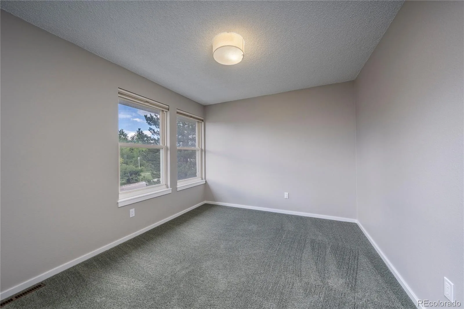 7576 E Long Avenue Centennial CO 80112 MLS #REC2320035 05292026222745 1600 35