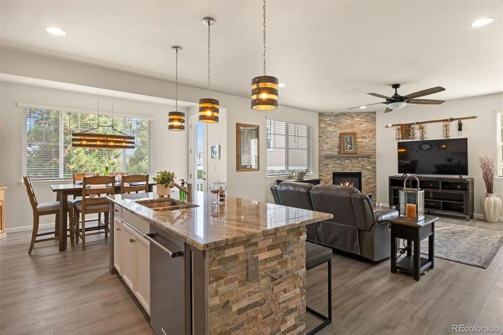 5850 Still Meadow Place Castle Rock CO 80104 | MLS #REC2320250 08062026160147 1600 1