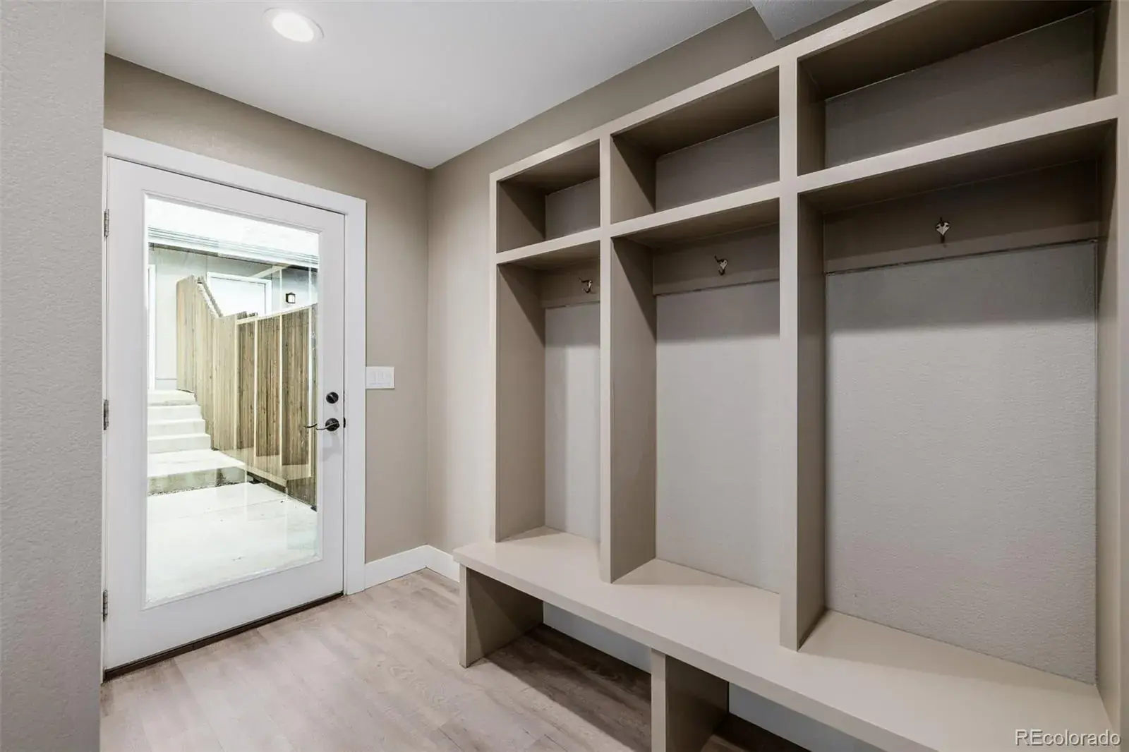 02162026210758 1600 40