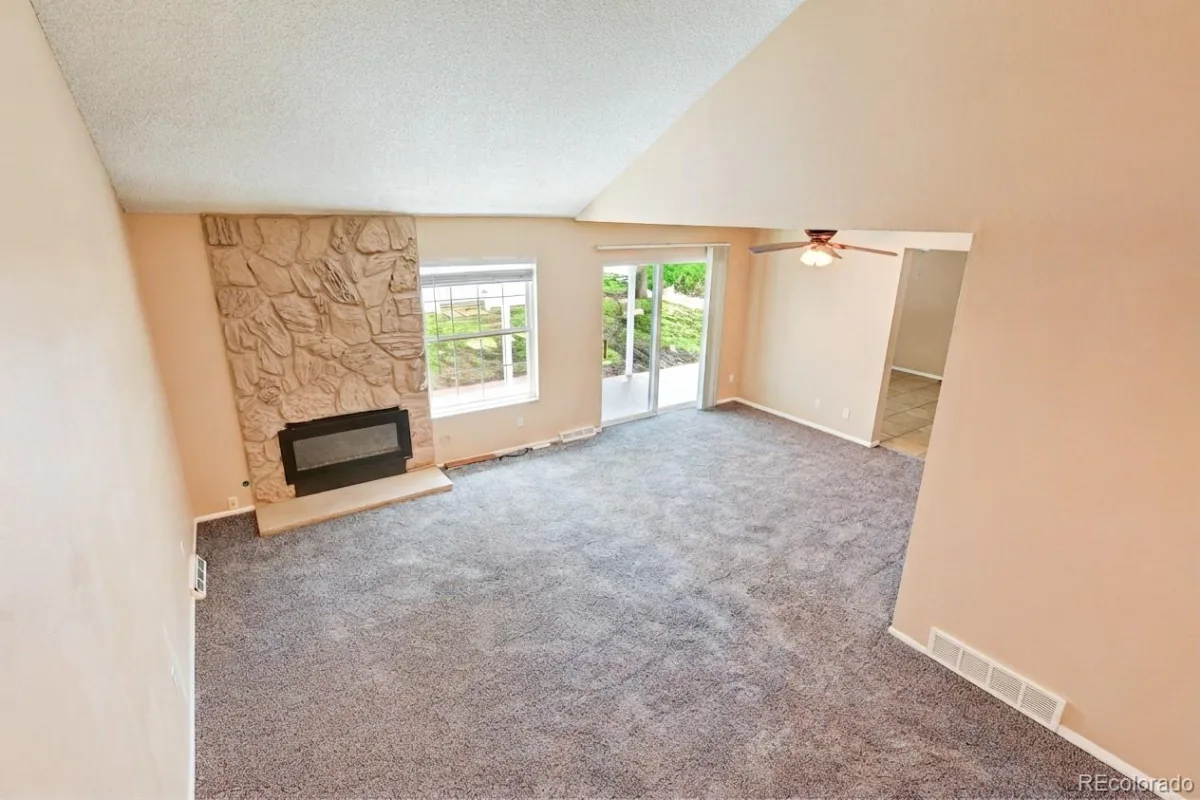 2826 S Wheeling Way Aurora CO 80014 | MLS #REC2321738 08212026020307 1200 18