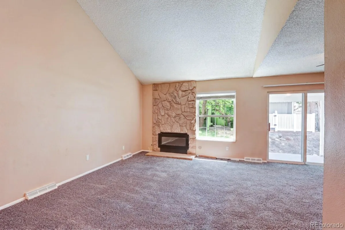 2826 S Wheeling Way Aurora CO 80014 | MLS #REC2321738 08212026020307 1200 5