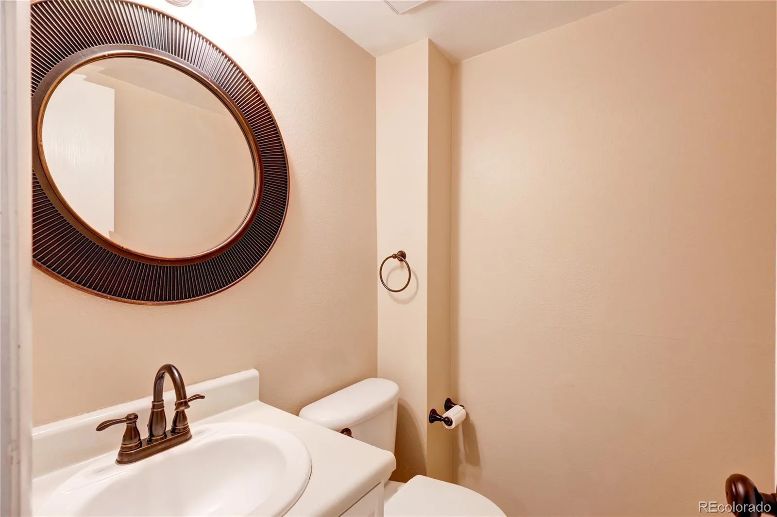 2826 S Wheeling Way Aurora CO 80014 | MLS #REC2321738 08212026020307 1600 15