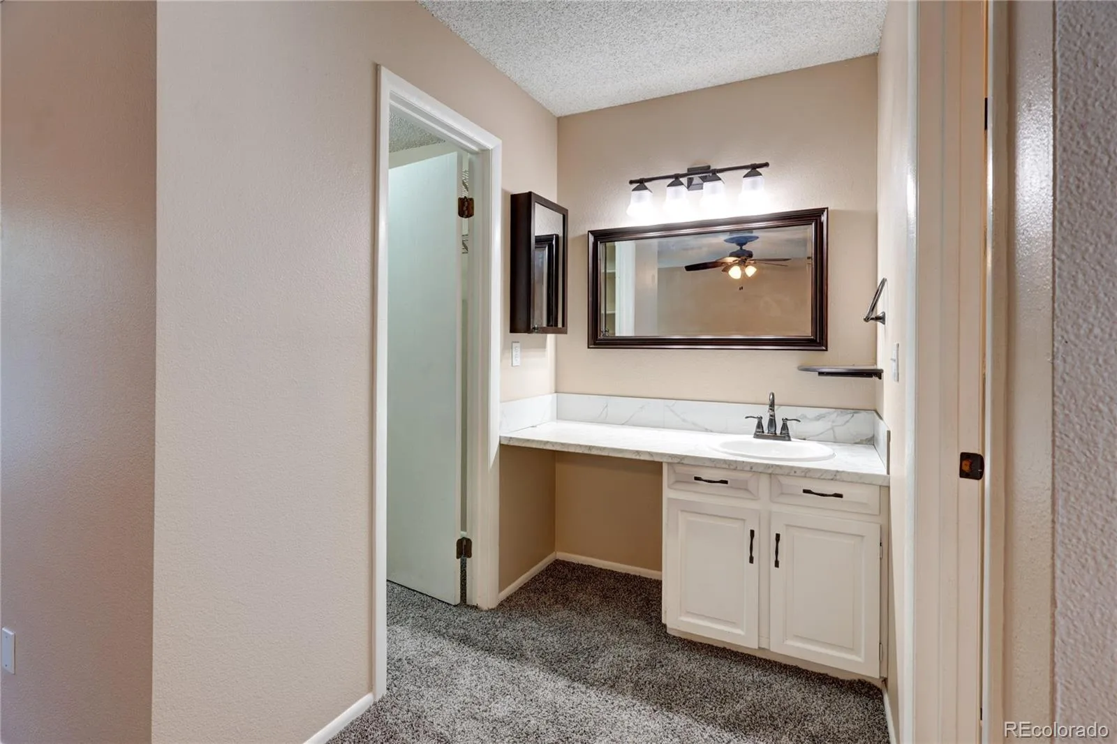 2826 S Wheeling Way Aurora CO 80014 | MLS #REC2321738 08212026020307 1600 24