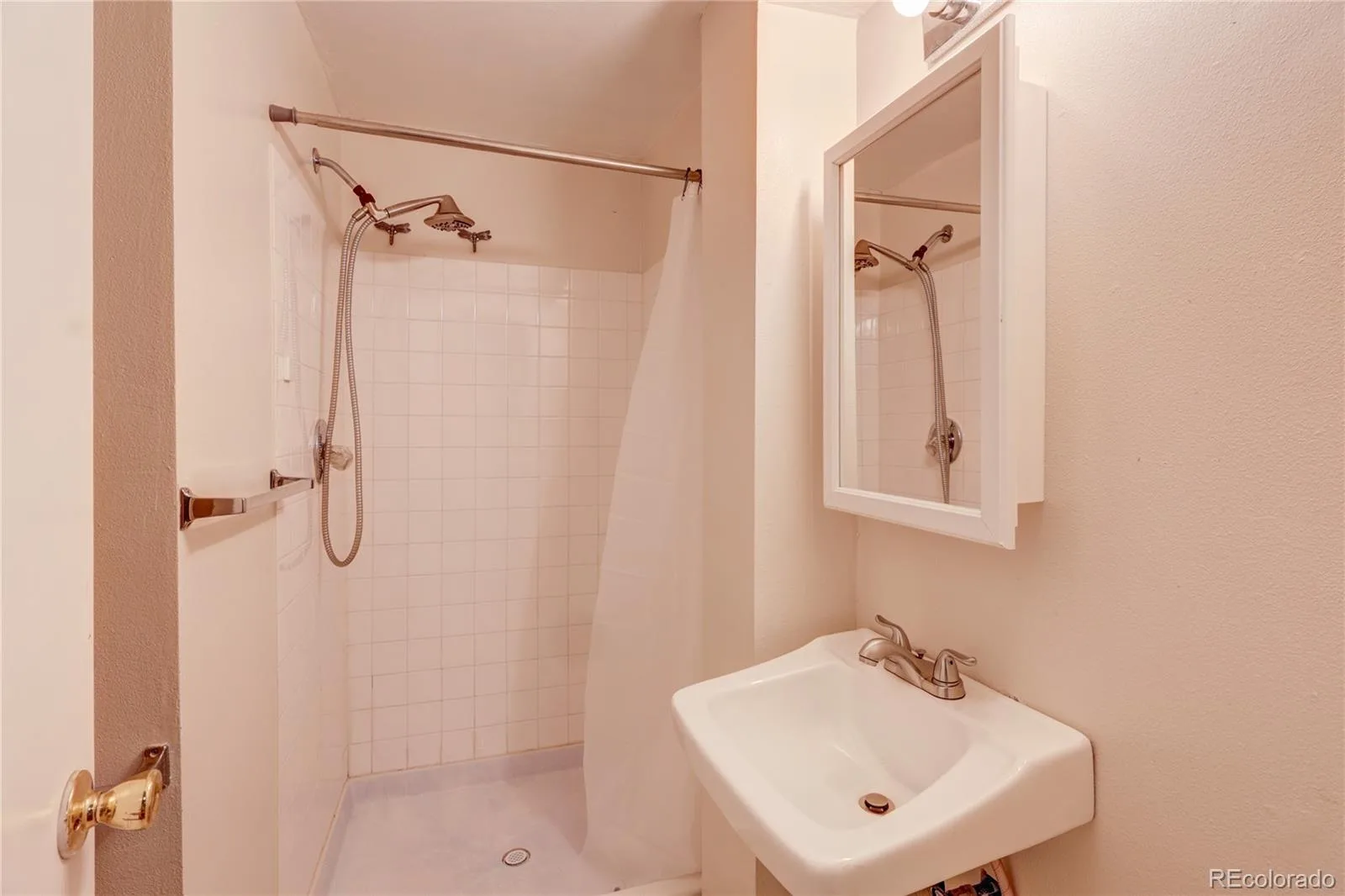 2826 S Wheeling Way Aurora CO 80014 | MLS #REC2321738 08212026020307 1600 39