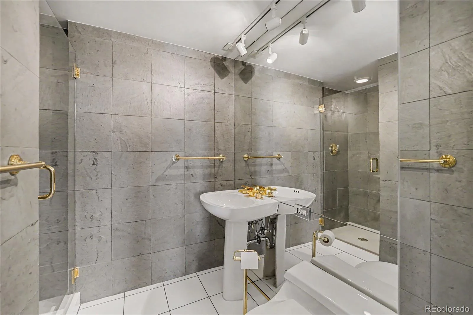 3100 E Cherry Creek South Drive #1504 Denver CO 80209 | MLS #REC2322749 08162026143604 1600 18