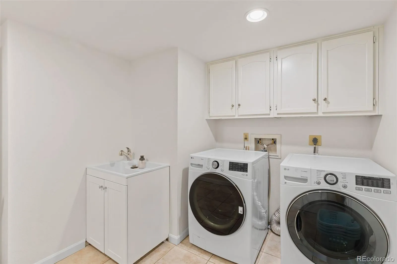 10467 E Ida Avenue Greenwood Village CO 80111 MLS #REC2323377 05122026190000 1600 19