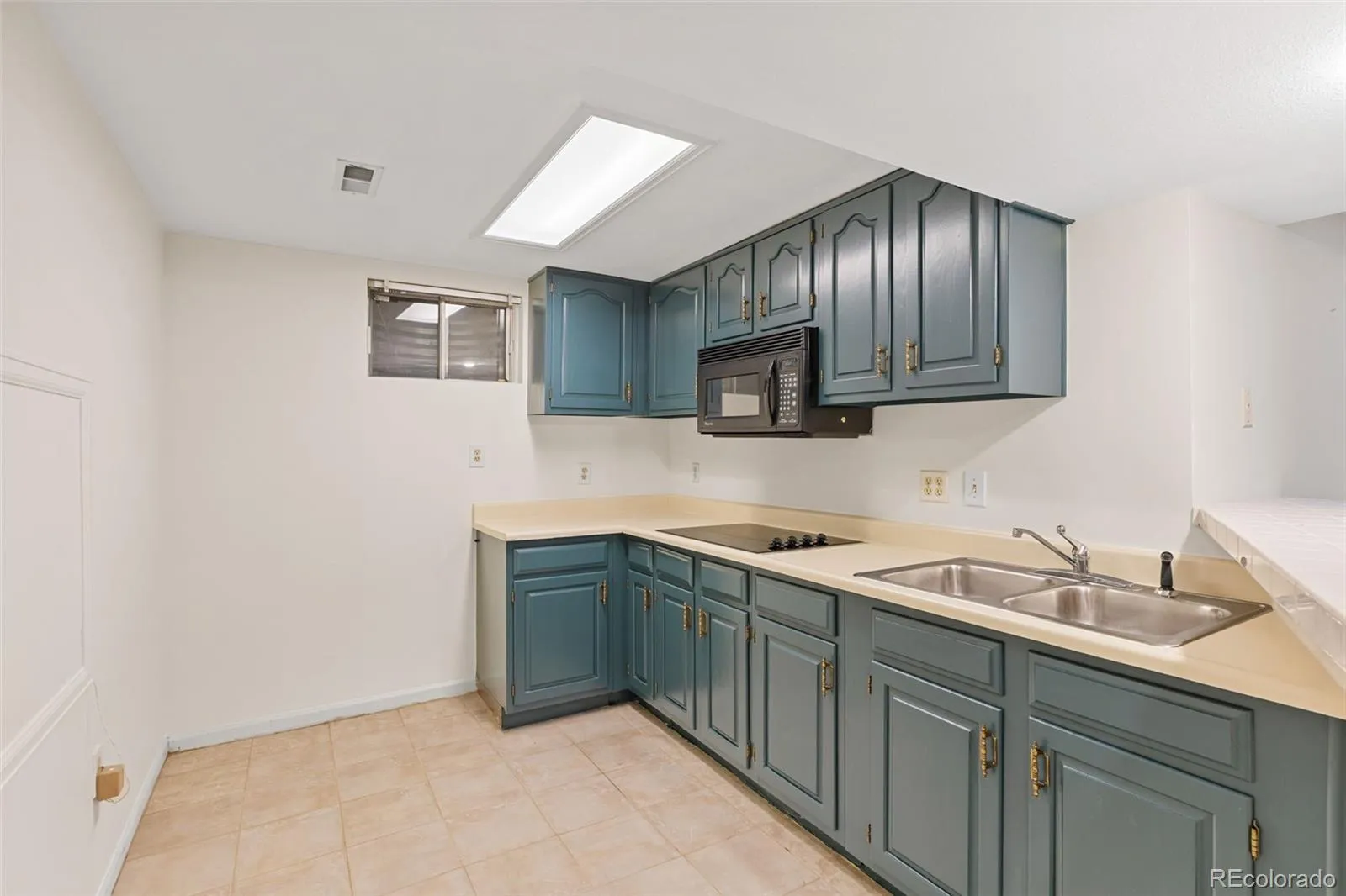 10467 E Ida Avenue Greenwood Village CO 80111 MLS #REC2323377 05122026190000 1600 31