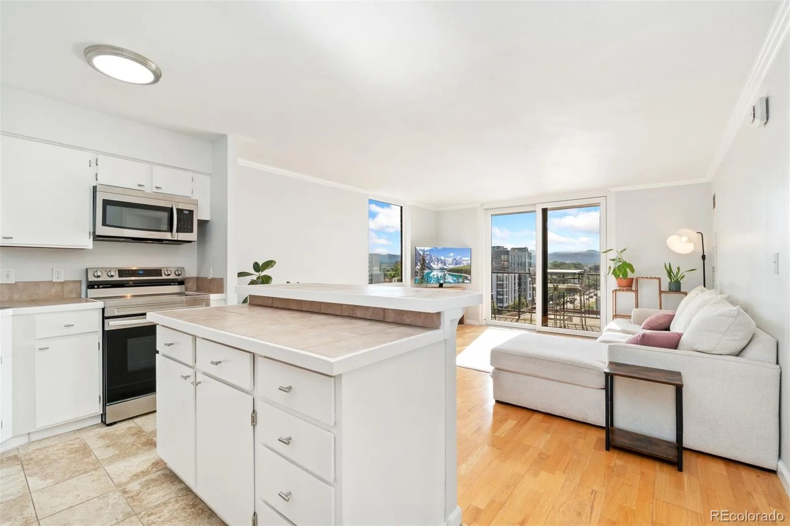 1301 Speer Boulevard #701 Denver CO 80204 | MLS #REC2324400 10152026194559 1600 5
