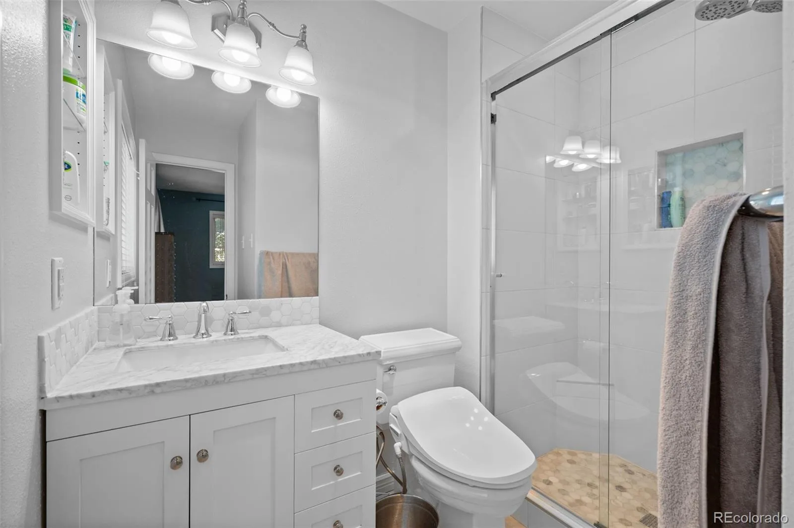 6551 S Williams Circle Centennial CO 80121 | MLS #REC2325372 10102026040051 1600 17