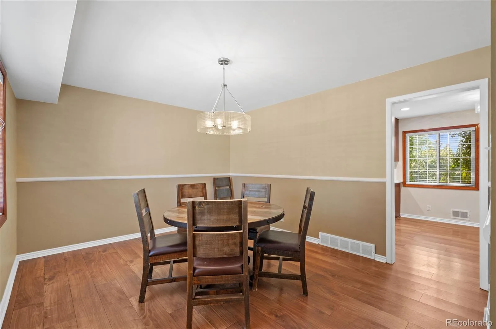 6551 S Williams Circle Centennial CO 80121 | MLS #REC2325372 10102026040051 1600 3
