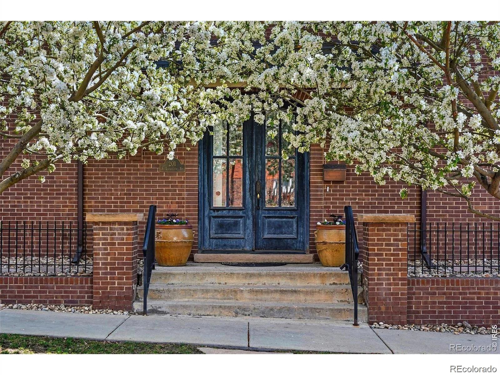 201 S Lafayette Street Denver CO 80209 | MLS #REC2325592 08282026125521 1600 46