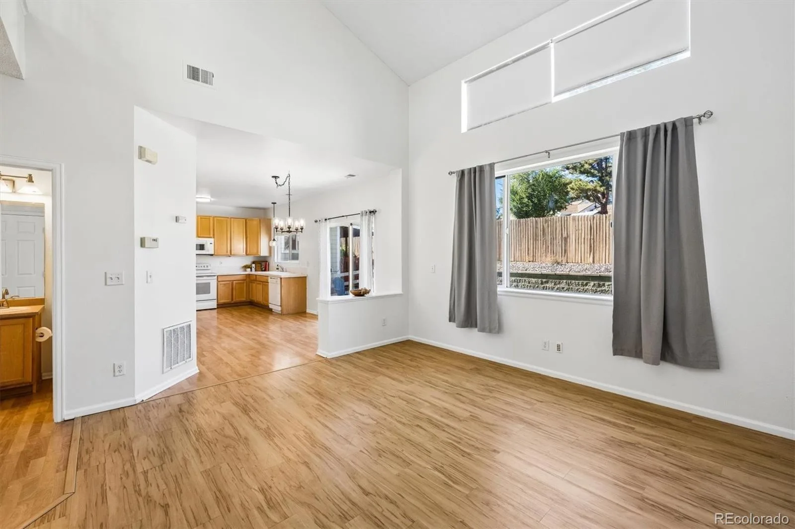 15038 E Archer Circle Aurora CO 80012 | MLS #REC2329746 10172026223131 1600 5
