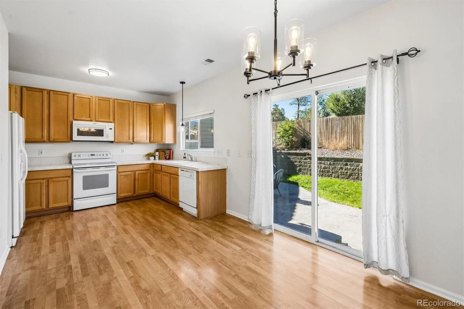 15038 E Archer Circle Aurora CO 80012 | MLS #REC2329746 10172026223131 1600 6