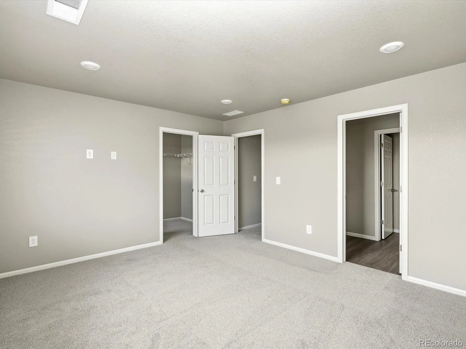 2233 E 164th Avenue Thornton CO 80602 | MLS #REC2330610 08212026214842 1600 21