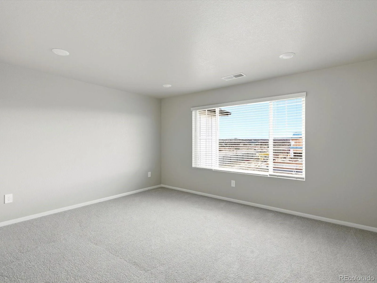2233 E 164th Avenue Thornton CO 80602 | MLS #REC2330610 08212026214842 1600 22