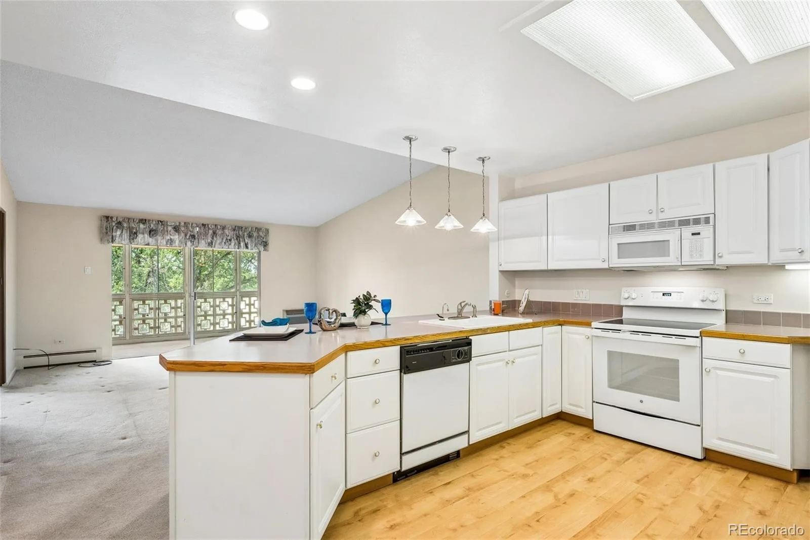 650 S Clinton Street #5D Denver CO 80247 MLS #REC2335464 07222026042154 1600 4