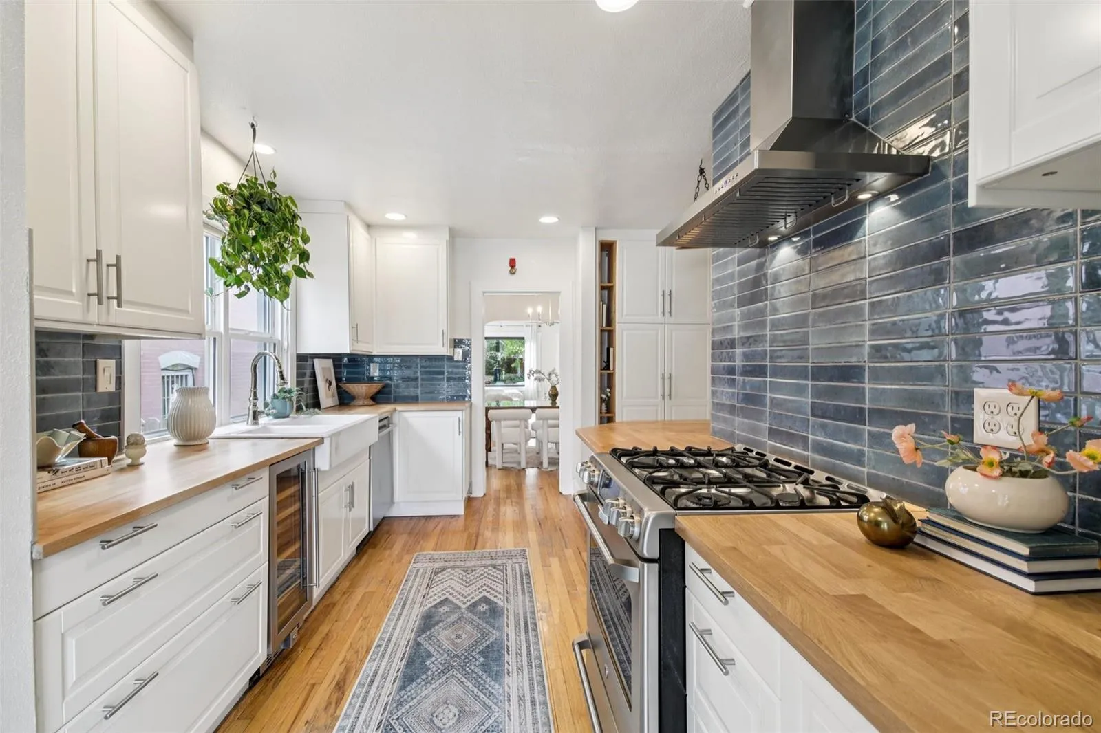 04152026215604 1600 16