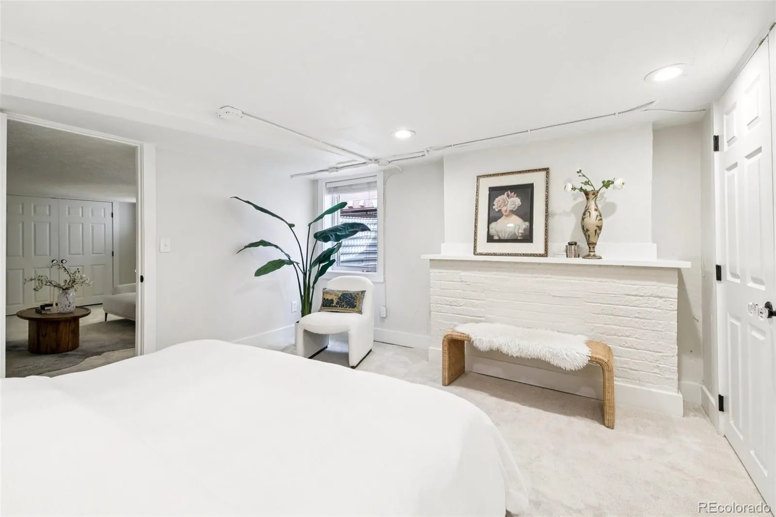 04152026215604 1600 30