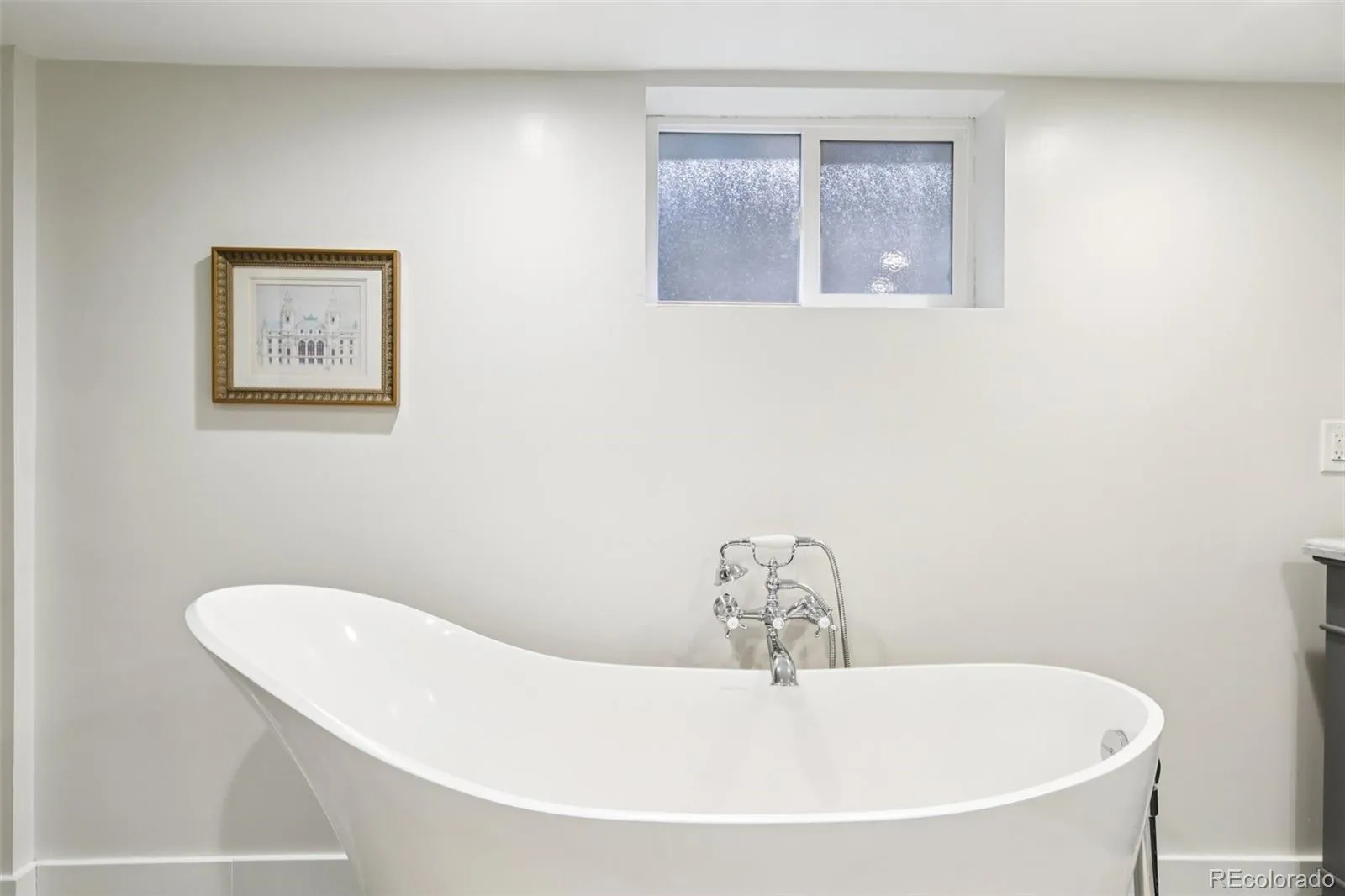 04152026215604 1600 32