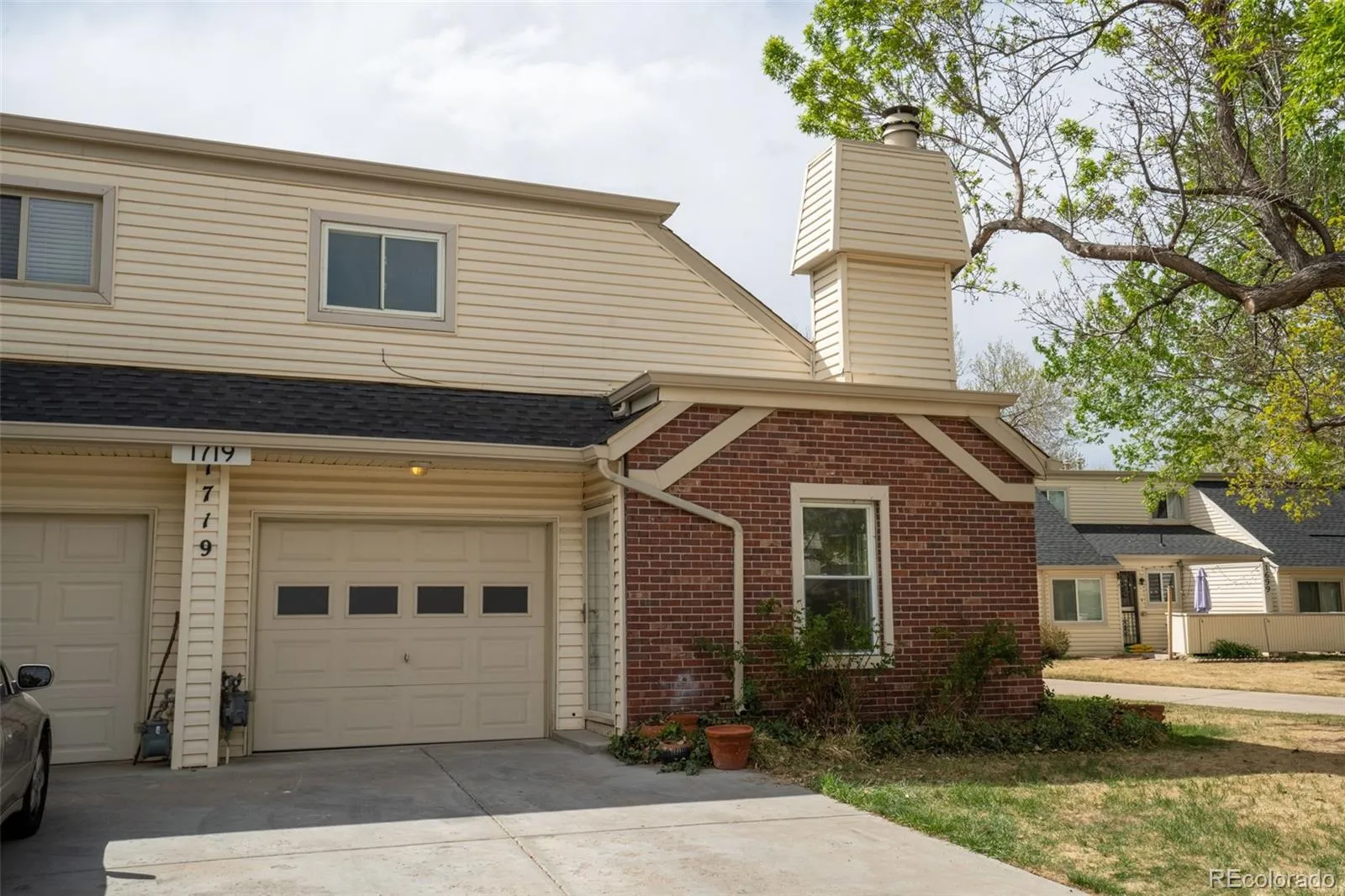 1719 S Lee Street #D Lakewood CO 80232 | MLS #REC2338886 05202026194238 1600 1