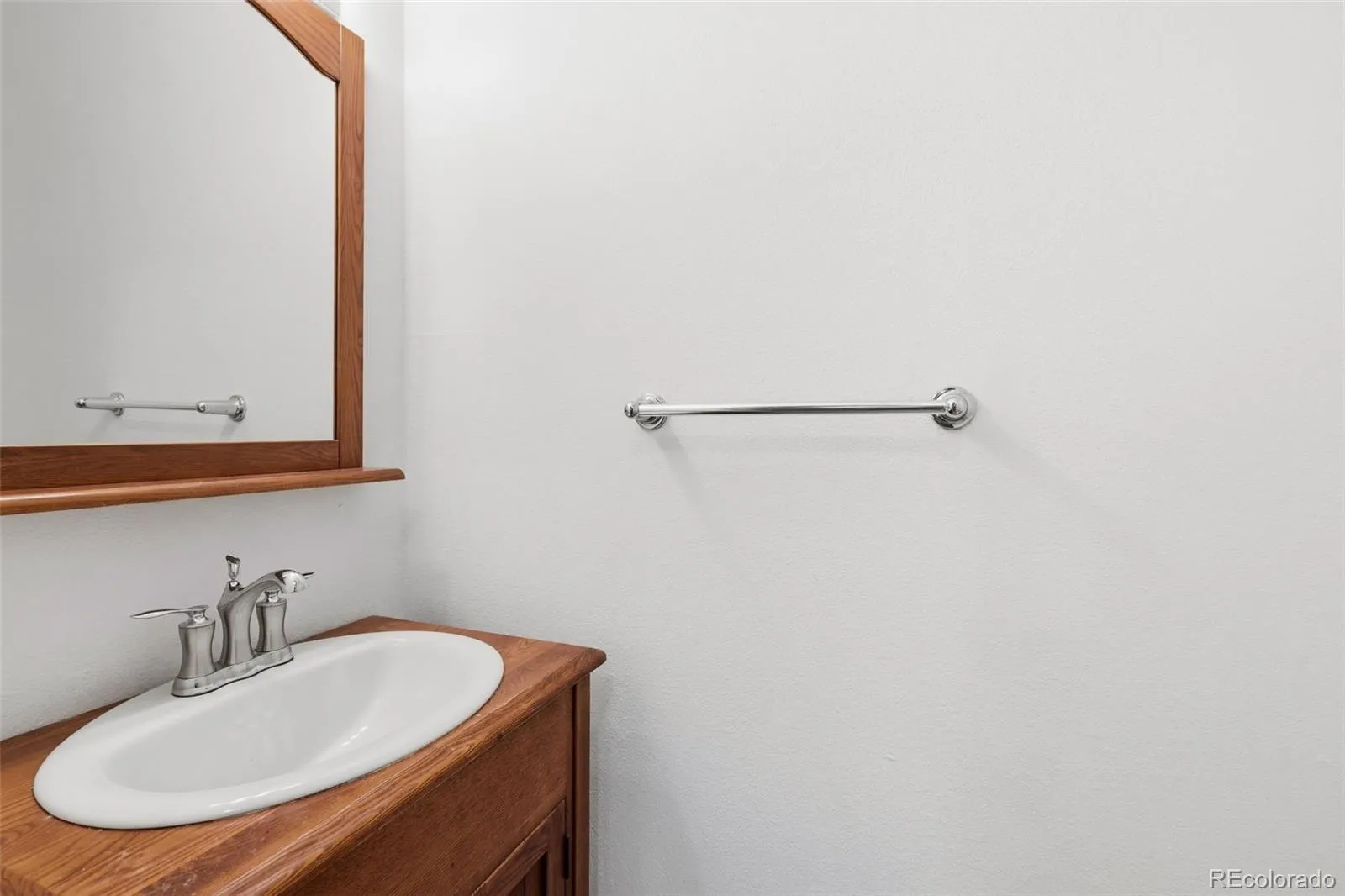 1719 S Lee Street #D Lakewood CO 80232 | MLS #REC2338886 05202026194238 1600 15