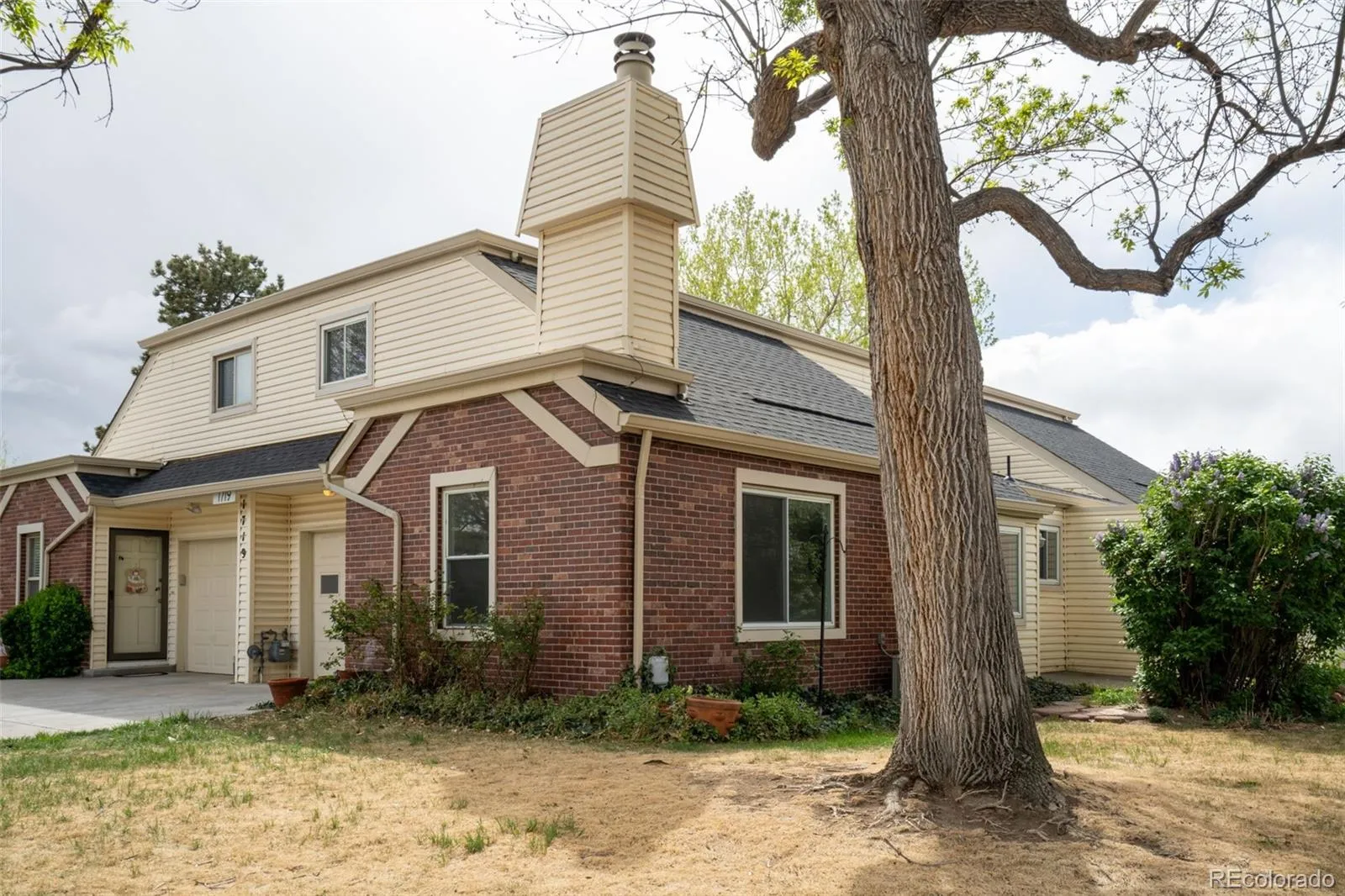 1719 S Lee Street #D Lakewood CO 80232 | MLS #REC2338886 05202026194238 1600 2