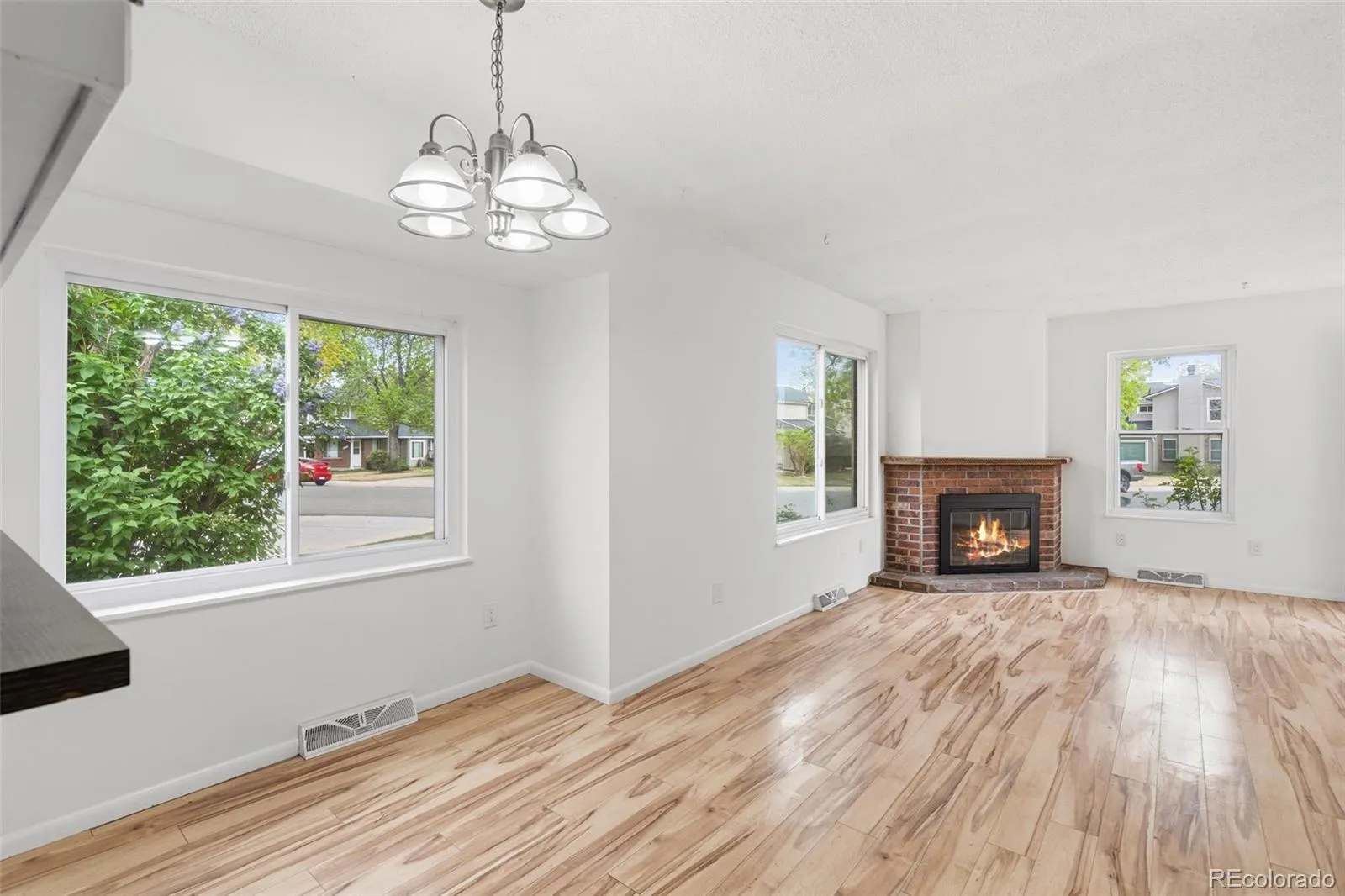 1719 S Lee Street #D Lakewood CO 80232 | MLS #REC2338886 05202026194238 1600 7