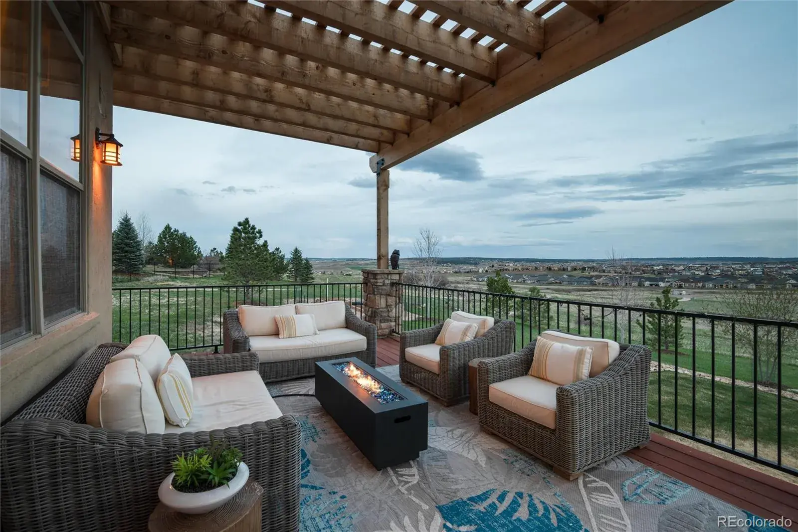 4735 Desperado Way Parker CO 80134 MLS #REC2340614 01152026211941 1600 19
