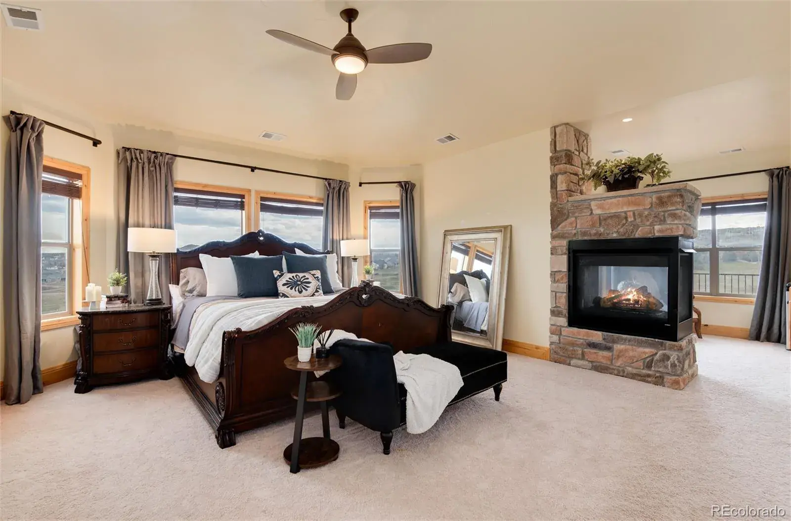 4735 Desperado Way Parker CO 80134 MLS #REC2340614 01152026211941 1600 24