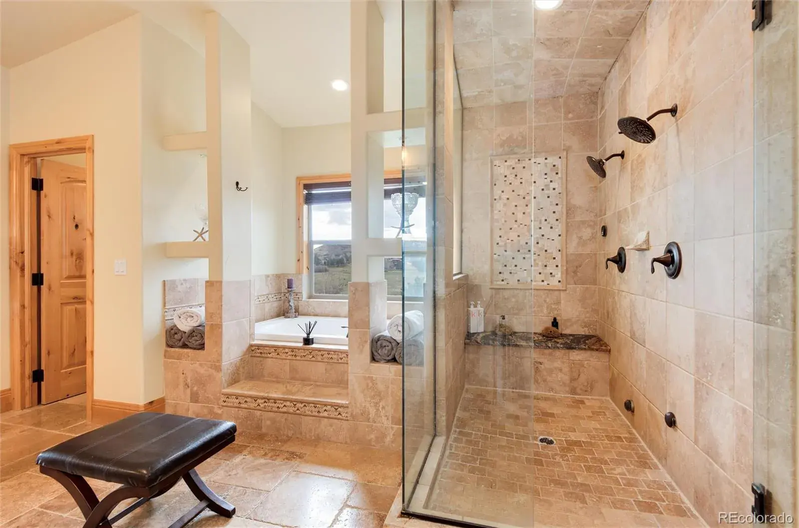 4735 Desperado Way Parker CO 80134 MLS #REC2340614 01152026211941 1600 28