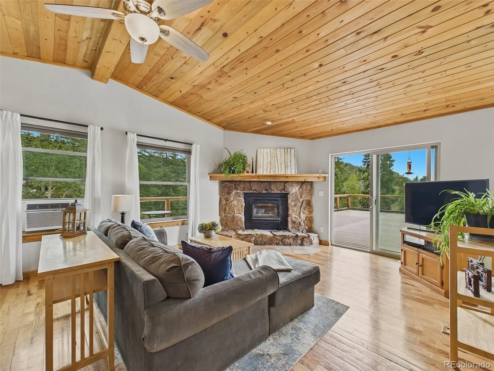 6773 Snowshoe Trail Evergreen CO 80439 | MLS #REC2340654 07232026173627 1600 2