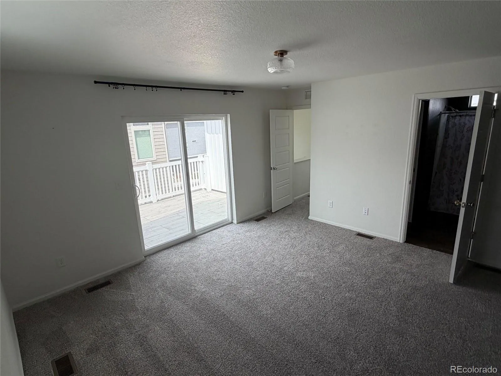 18211 E 51st Avenue Denver CO 80249 MLS #REC2341793 05052026034833 1600 21