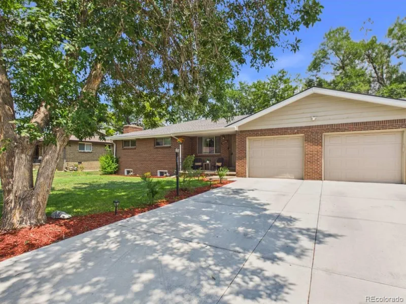 4570 Hoyt Street Wheat Ridge CO 80033 | MLS #REC2342256 08132026212827 800 28