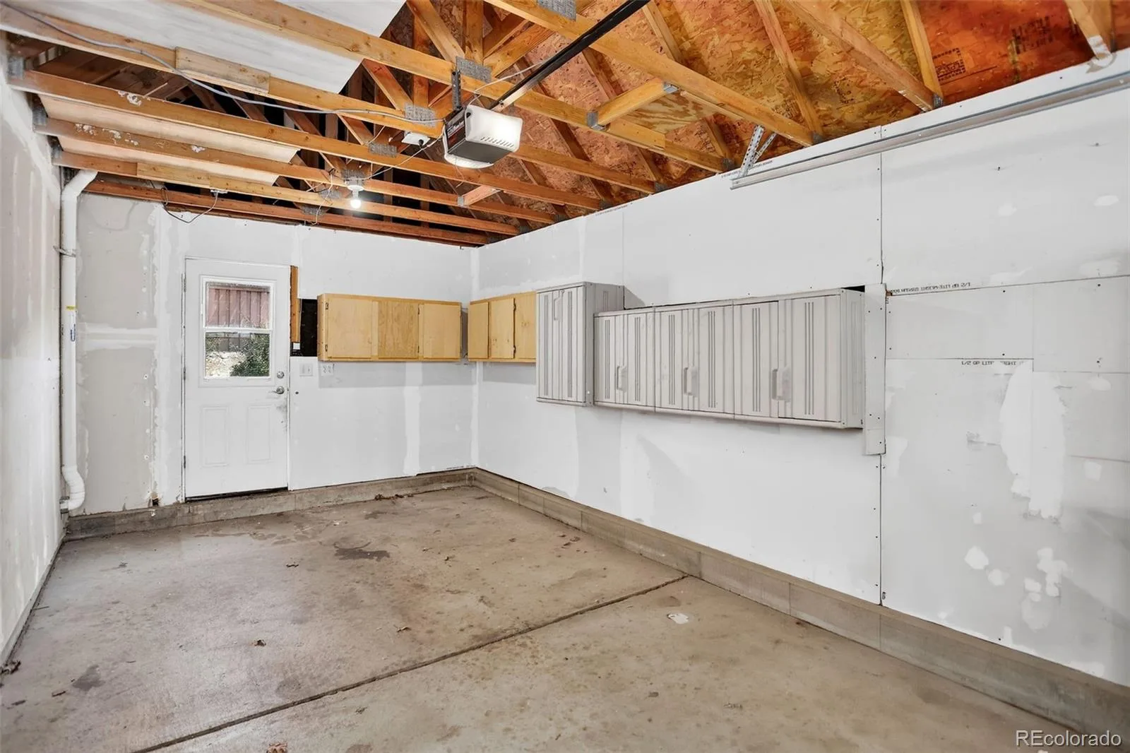 18574 E Layton Place Aurora CO 80015 | MLS #REC2343491 08042026131308 1600 35