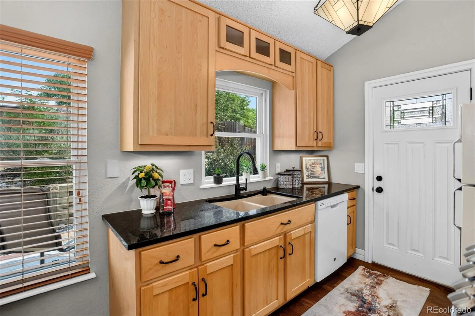 18574 E Layton Place Aurora CO 80015 | MLS #REC2343491 08042026131308 1600 5