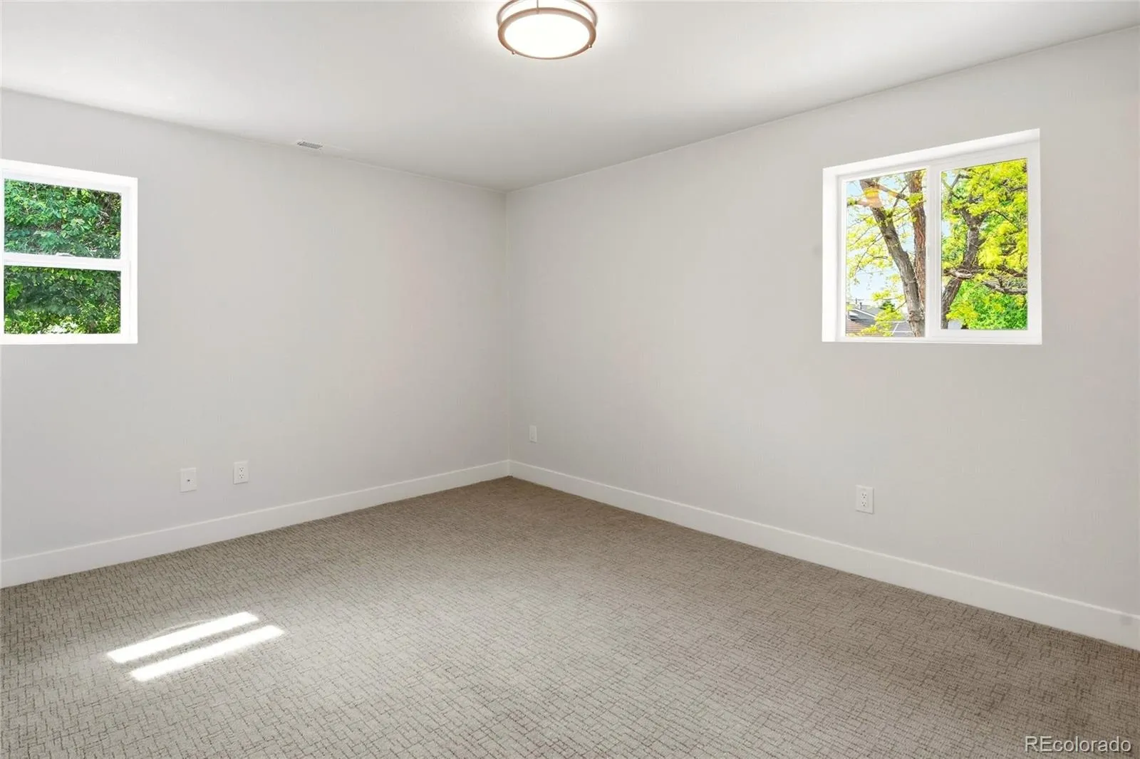 3075 S Emerson Way Englewood CO 80113 MLS #REC2344156 05282026030344 1600 13