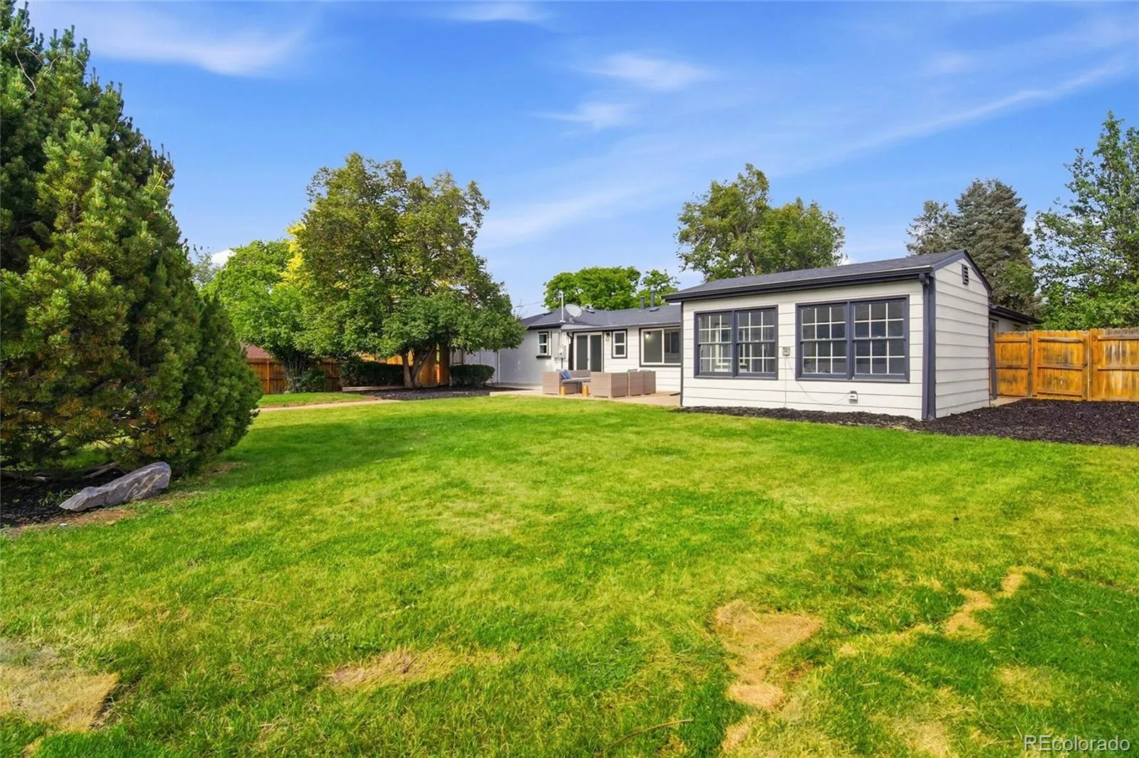 3075 S Emerson Way Englewood CO 80113 MLS #REC2344156 05282026030344 1600 25