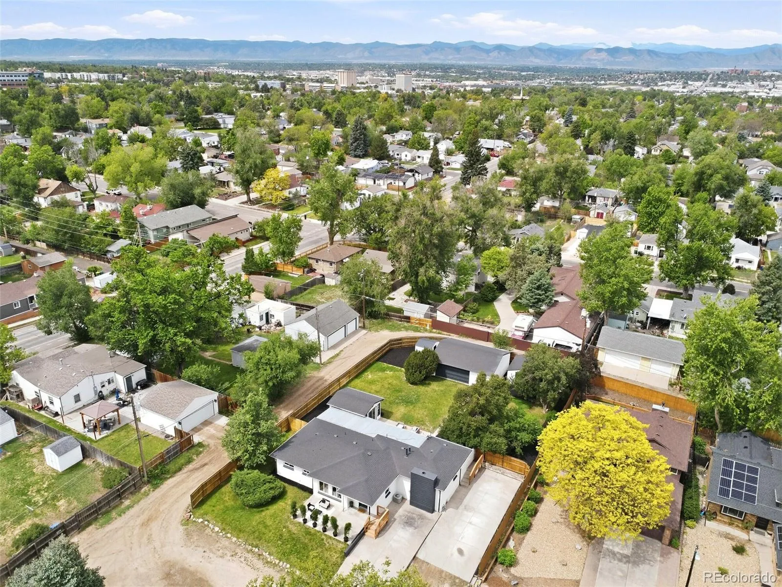 3075 S Emerson Way Englewood CO 80113 MLS #REC2344156 05282026030344 1600 29