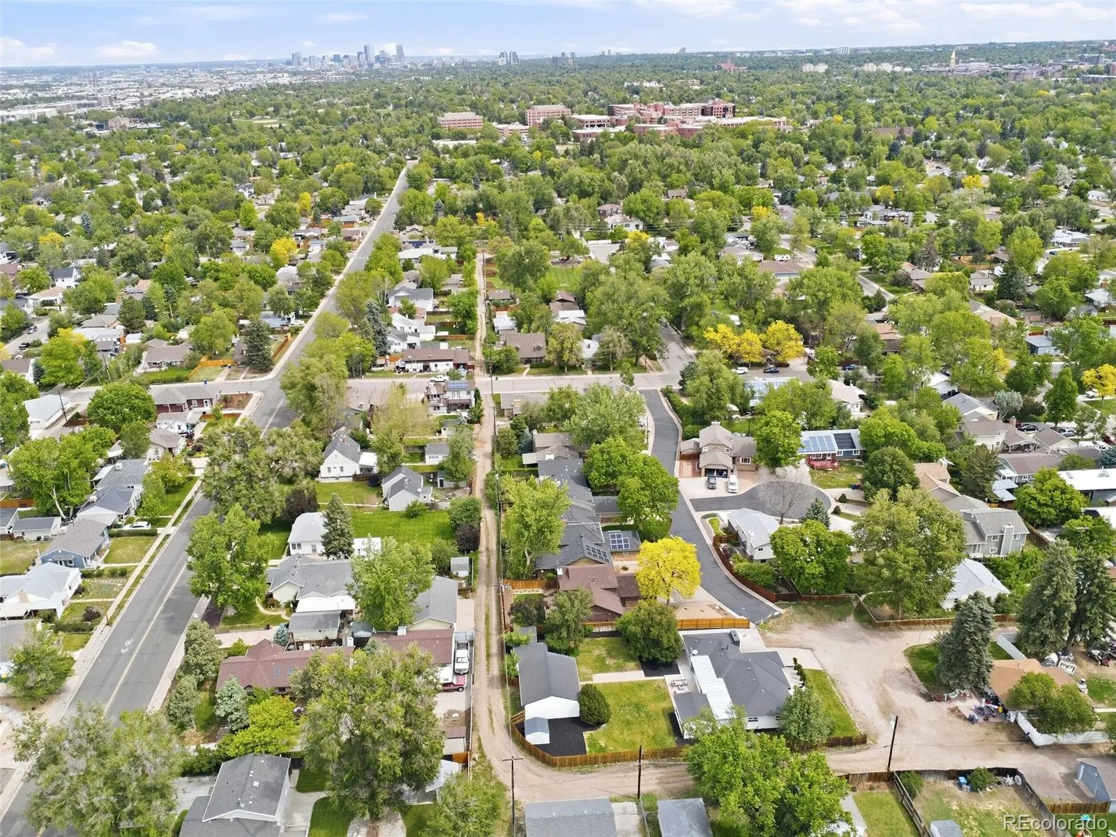 3075 S Emerson Way Englewood CO 80113 MLS #REC2344156 05282026030344 1600 33