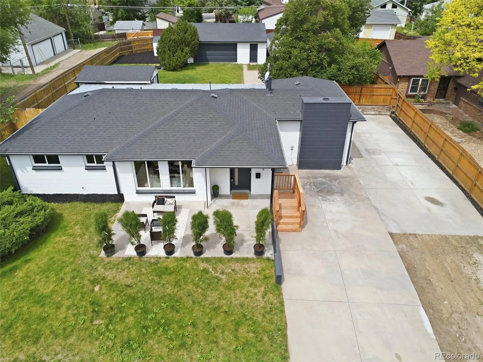 3075 S Emerson Way Englewood CO 80113 MLS #REC2344156 05282026030344 1600 37