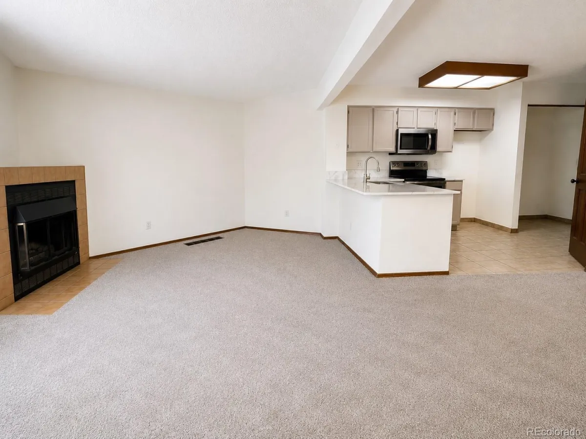 810 S Vance Street #A Lakewood CO 80226 MLS #REC2345833 05142026211026 1200 4