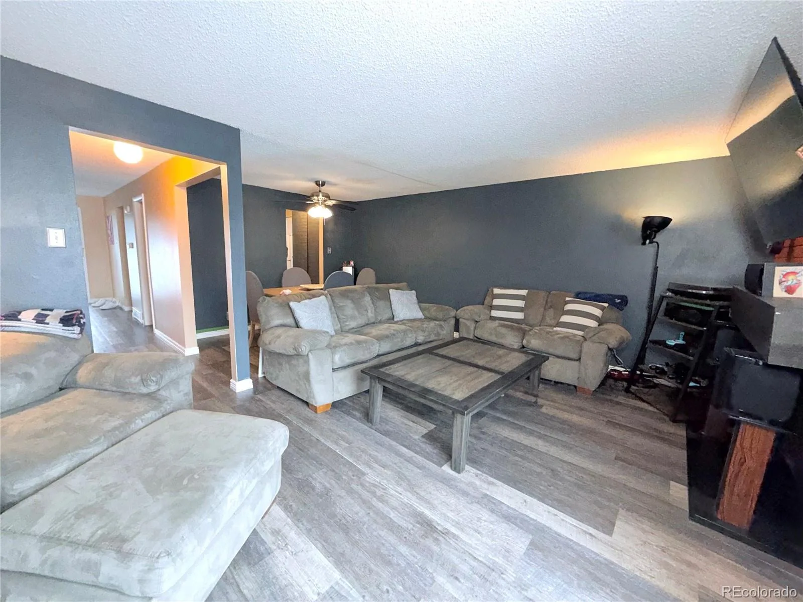 5672 S Lowell Boulevard Littleton CO 80123 | MLS #REC2346229 06182026202827 1600 2